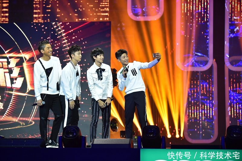 OPPO手机销量大幅度下滑,广告宣传和明星代