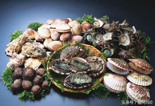 这几类人不能吃哈密瓜,哈密瓜也不能和它们同