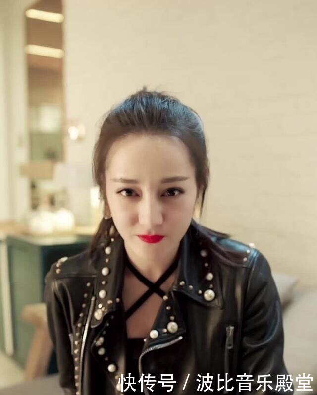 迪丽热巴将登下周《快乐大本营》,穿古装红裙