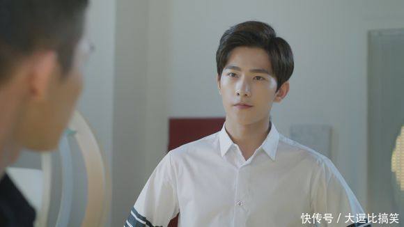 不同于肖明琮,小儿子肖明玥生下来就十分安静,最常做的事情就是睡觉