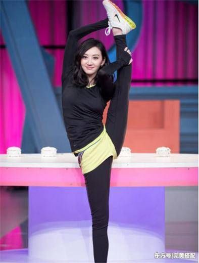 蒋欣景甜迪丽热巴展示一字马,大家却把注意力