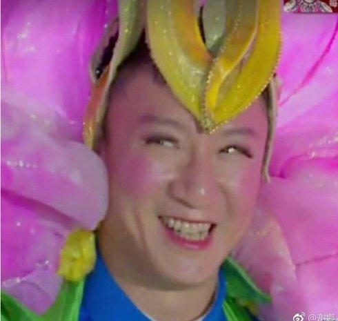 孙红雷早年杀马特造型 酷帅表情加霹雳舞