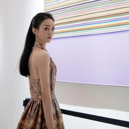 著名作家发微博声称:赵丽颖,你应该给高以翔讨回公道(图3) 著名作家发微博声称:赵丽颖,你应该给高以翔讨回公道(图3)