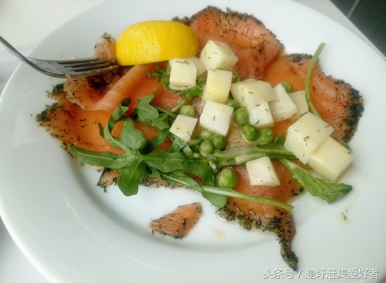 广州番禺新宜家,餐厅宽敞明亮整洁,食物异国风