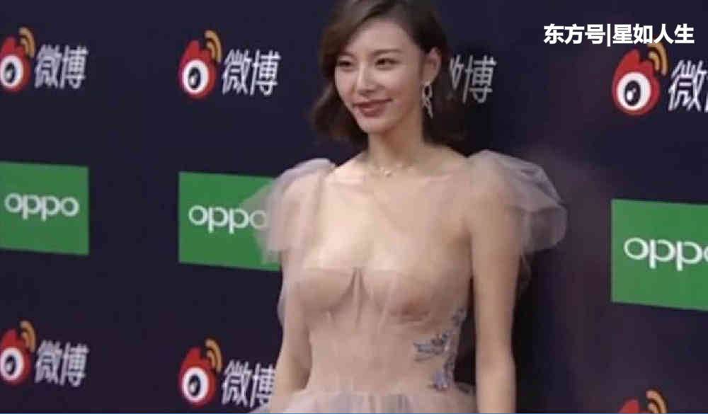 最近网友爆料：陈雅婷竟然成为了王思聪的后宫女主了。征服了王思聪，简直太厉害了。让人佩服啊。