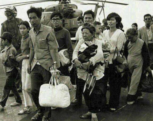 越南500难民来到中国 我军提供合适的住所和关