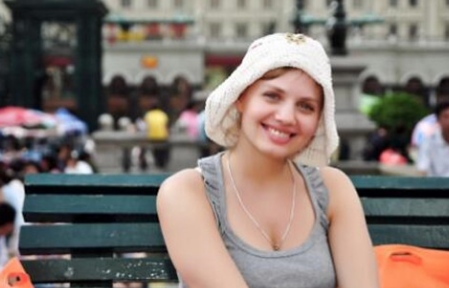 在黑龙江黑河,很多俄罗斯女孩来中国打工,看看