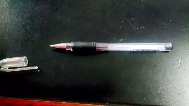 中考时这俩东西不能带!中考文具袋里都有啥?