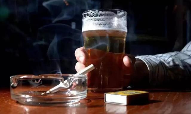 30岁男子患上尿毒症,只因天天做这3事,好可怕