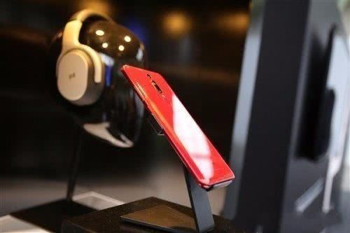 华为联合中国电信?推出保时捷靓号套餐版,网