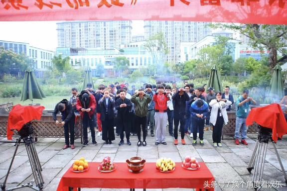 年底闹剧荒?余罪番外之《致命线索》开机 刑侦