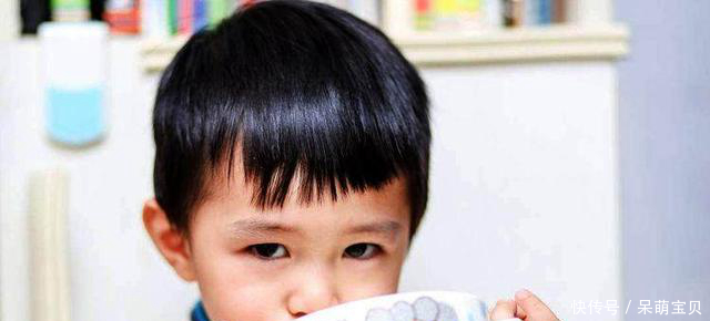 宝宝多大以后可以吃盐,过早过多吃盐危害你知