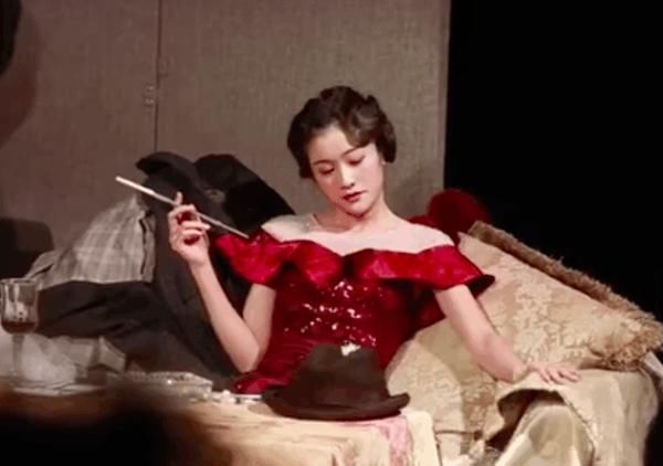 中戏出演员北影出明星:张雪迎中戏汇报演技炸