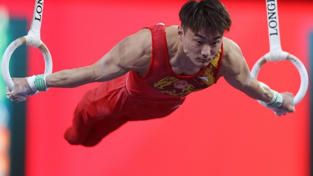 体操世锦赛中国男队“跌”进决赛
