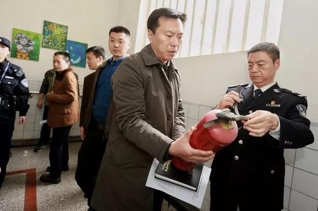 服务学校29条|全市公安机关全力护航校园安全