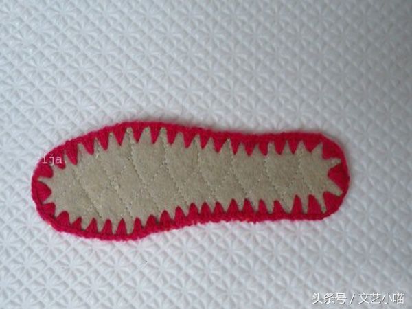 圣诞款简单地板袜编织图解教程,给家人织一双