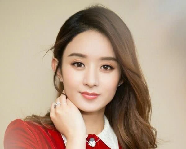 圆脸、方脸的女生,放弃中分吧,难看显脸大!这些