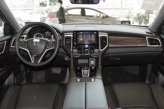 东风本田URV报价及图片 中型SUV高品质奢华空间 东风本田URV报价及图片 中型SUV高品质奢华空间