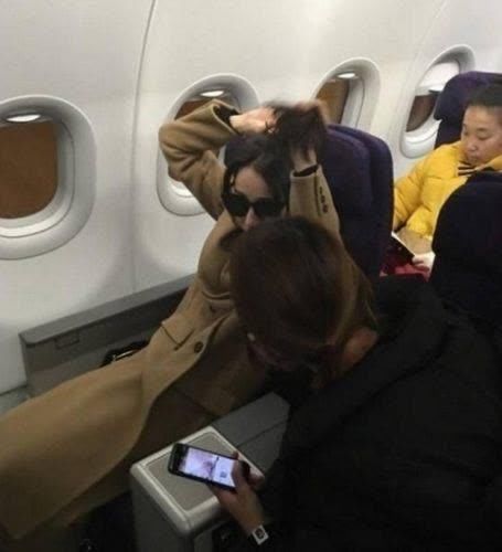 网友飞机上偶遇迪丽热巴,没精修图的她竟然长