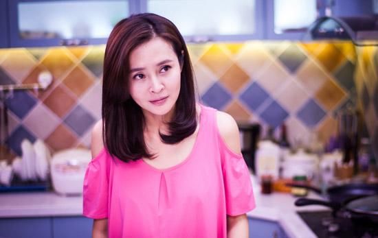 于明加凭借《我的前半生》里女上司一角再度爆