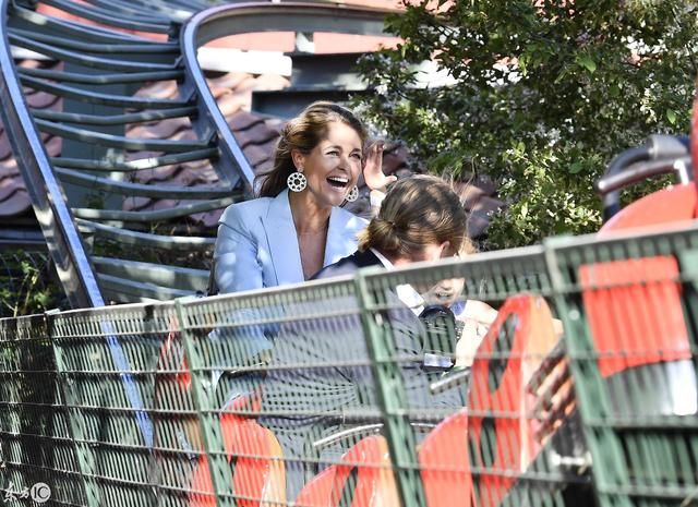 虽然是瑞典王位的第二顺位继承人,6岁小女公爵