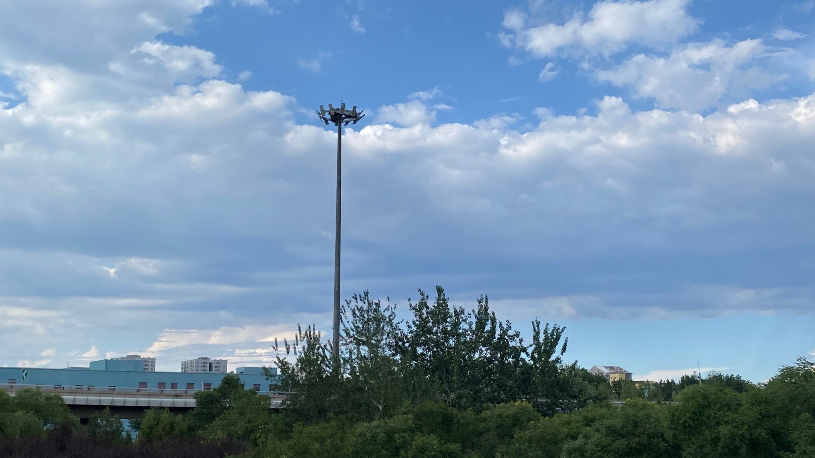 明日天气预告 | 高温继续！ 最高气温38℃