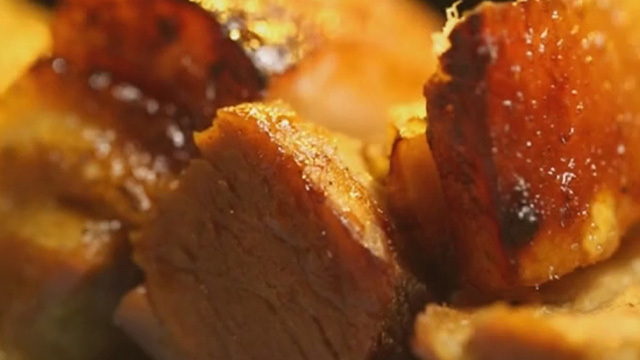 《快乐生活一点通》20180625口感酥脆的脆皮五花肉 《快乐生活一点通》20180625口感酥脆的脆皮五花肉