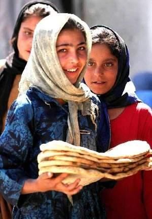 亚洲最奇葩的民族:坚称自己是中国人 盛行近亲