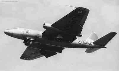 无语了,印度战机错降到巴基斯坦机场,飞行员当