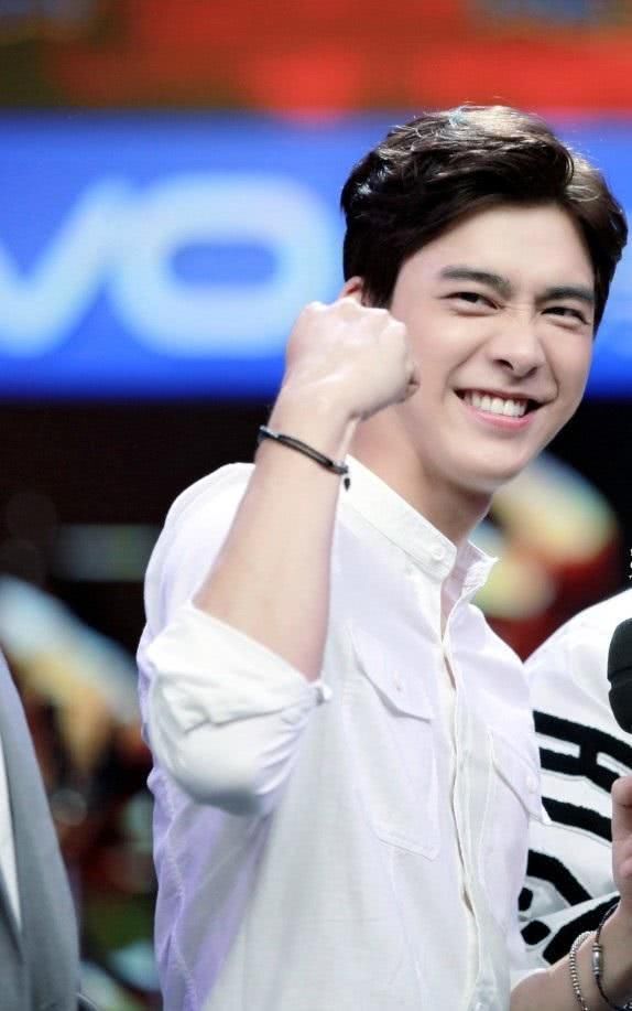 明星第一次上快乐大本营,高圆圆清纯,迪丽热巴