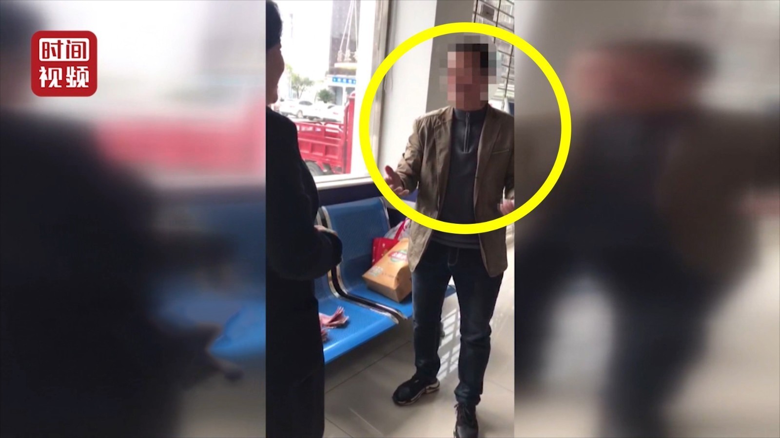 女子忘取银行卡被盗一万二 9年后冒取男子如数归还 女子忘取银行卡被盗一万二 9年后冒取男子如数归还