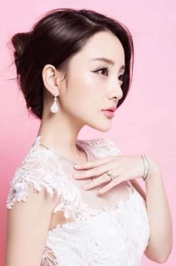 这也让李小璐和pgnoe的事情爆料不断