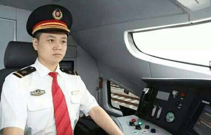 高铁司机工资揭晓:美国28645元,印度3568元,那