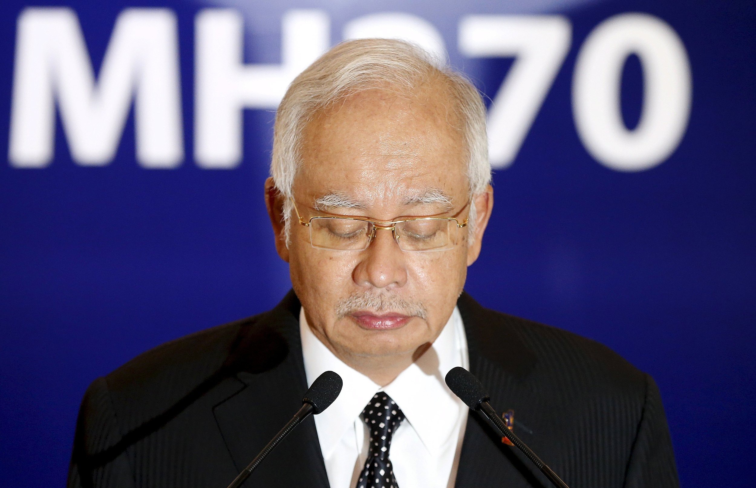 当地时间2015年8月6日，马来西亚吉隆坡，马来西亚总理纳吉布出席新闻发布会。纳吉布当天宣布，7月29日在法属留尼汪岛发现的飞机残骸经鉴定属于马航MH370航班客机。