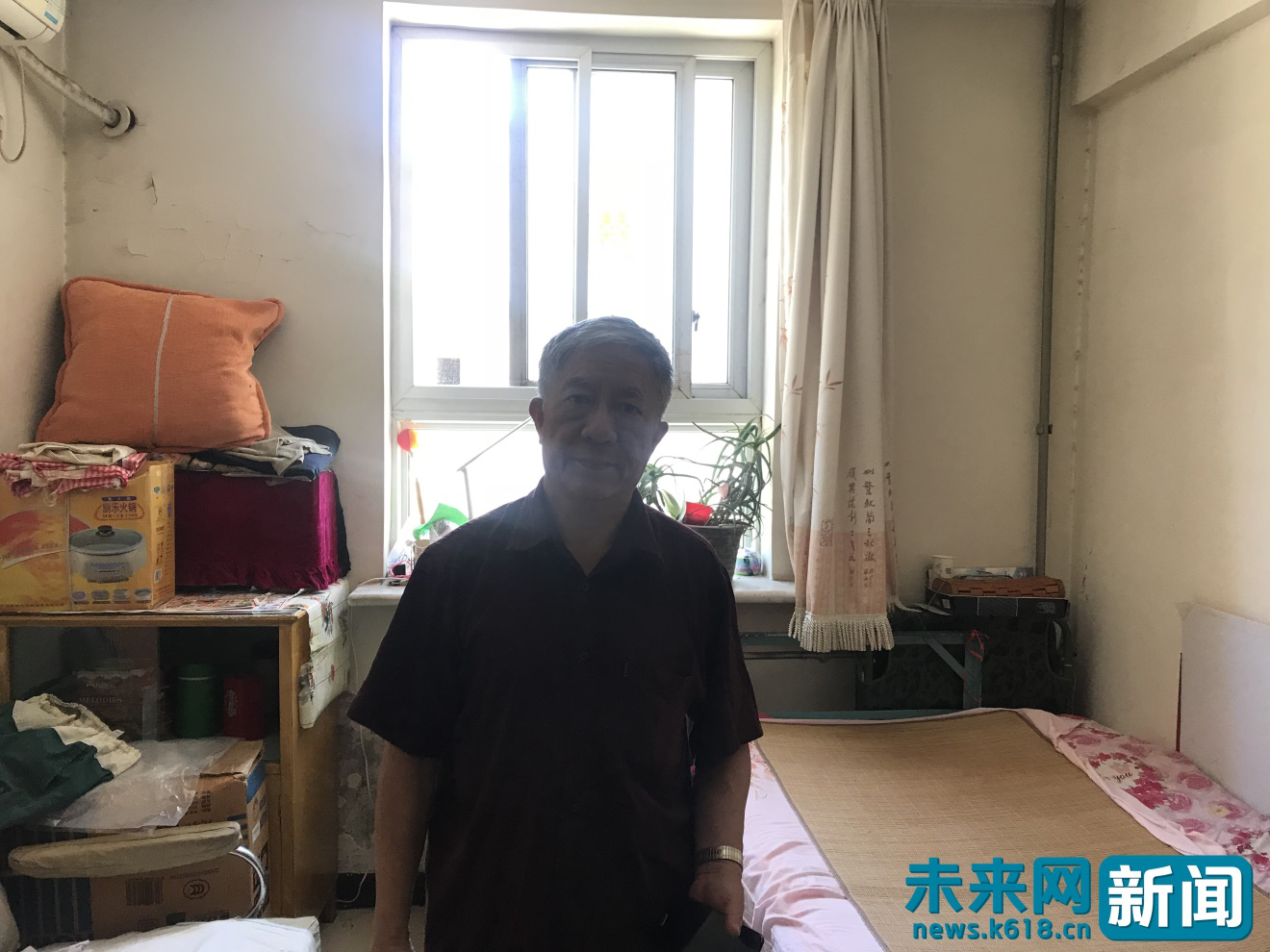73岁老人独自照顾百岁父母 为孝顺舍“小家”十年如一日 73岁老人独自照顾百岁父母 为孝顺舍“小家”十年如一日