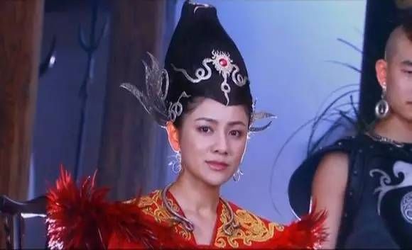 《纸醉金迷》里的东方曼丽.