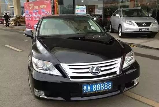 据说这是一位儿科主任医师的座驾,她的知名度在全国很高 贵a88888