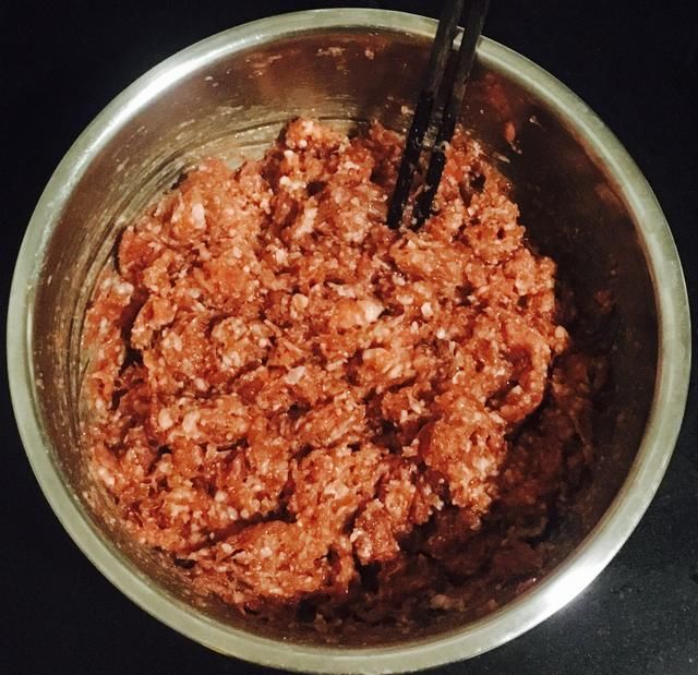 如何调制好吃的羊肉饺子馅?羊肉水饺的家常做