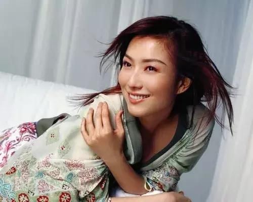 这些经典国语歌的粤语版,有种莫名的喜爱!