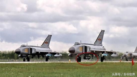 我歼8堪称国产战机魔改之王 至今仍可为4代