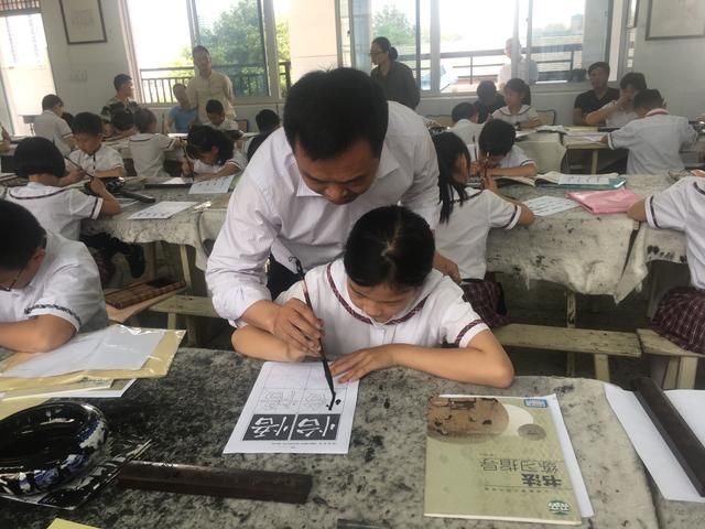 长汀县童坊中心校教师获龙岩市书法教学评优一