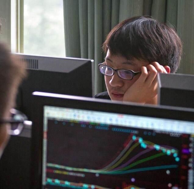 大二男生炒股,父亲赞助5万,大学生到底应不应