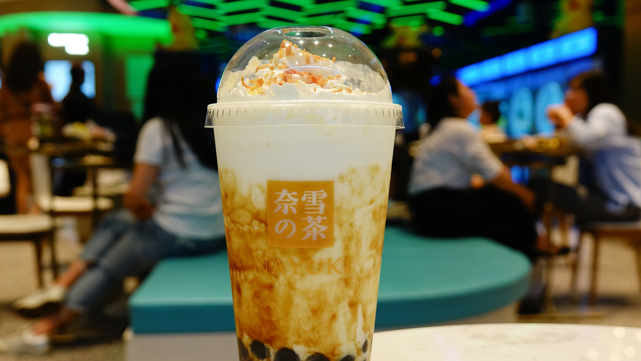 “奈雪的茶”再传上市：PK喜茶，谁会率先搭上“资本快车”？