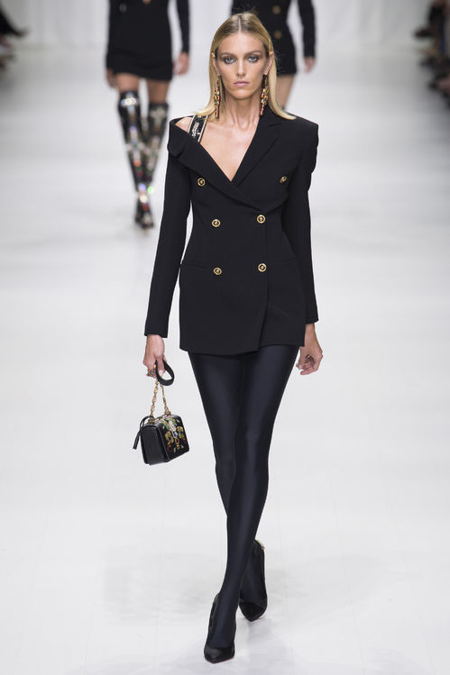 从今年巴黎春夏时装秀场来看2018春夏季的服