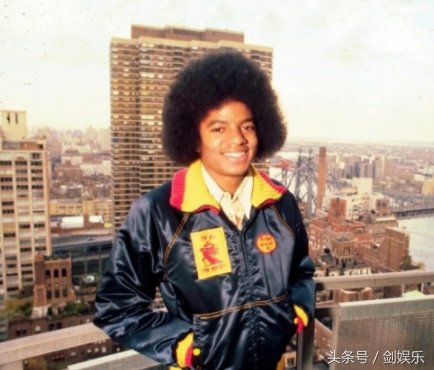 迈克杰克逊未整容前的珍贵照片,还有和家人的