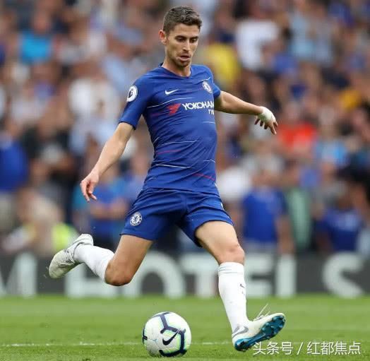 曼城尽全力支持瓜帅:一月份完成后腰引援 助他