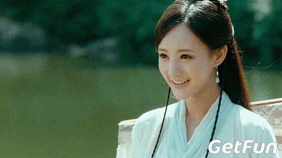 射雕里黄蓉是贫乳吗，为何所有电视剧里黄蓉的演员都不是大胸?