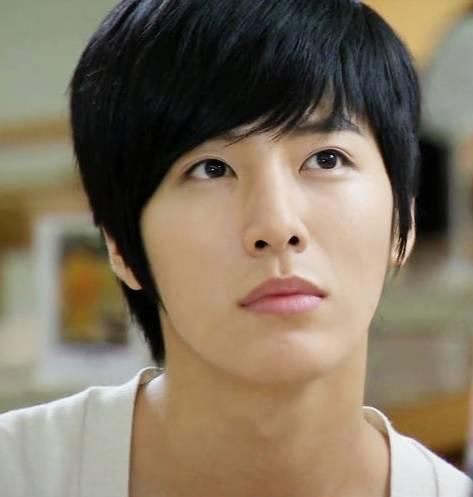 戏份不多却存在感十足的男二,于朦胧上榜,最后