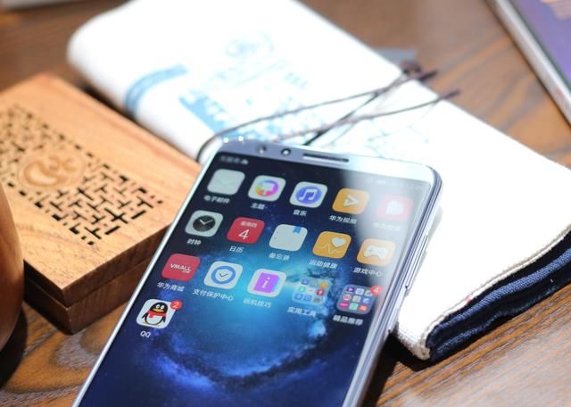 向旗舰看齐!华为nova2s上手体验