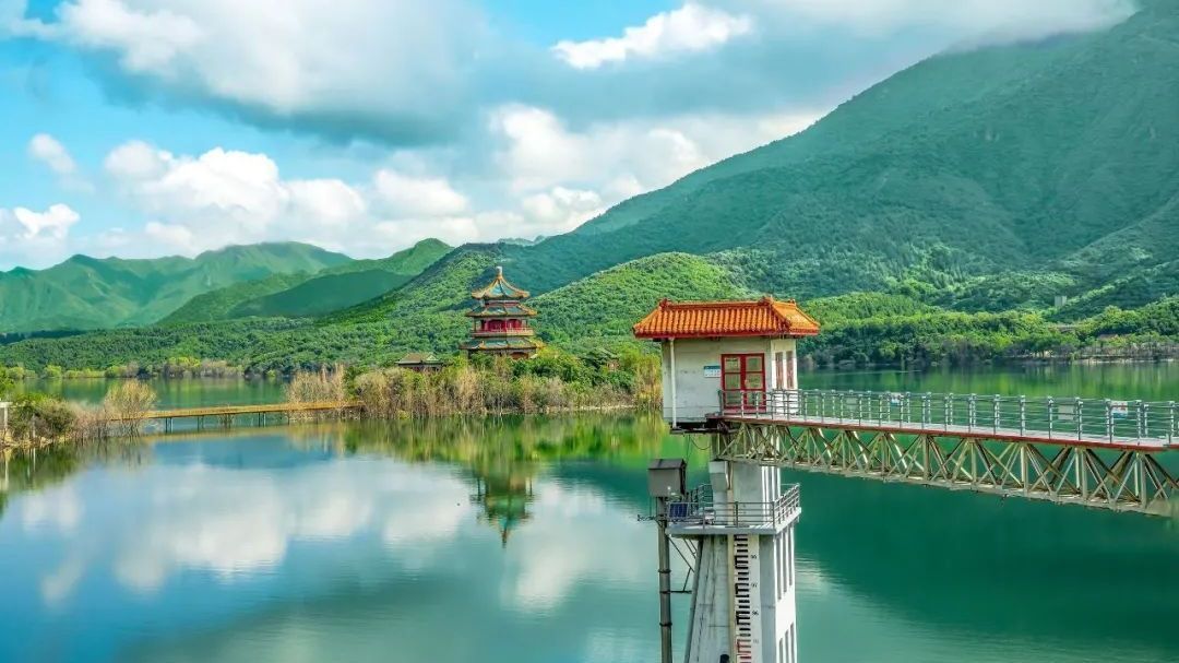 【水库建库记忆】八个大队争先恐后前往水库劳动，生怕被落下！